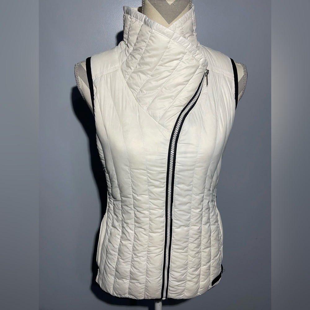 Kensie White Quilted Vest
